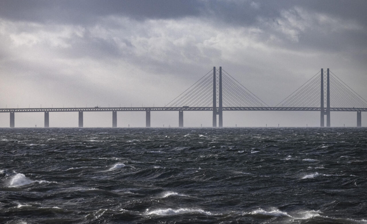 Oro när gyttja från öbygge dumpas i Öresund