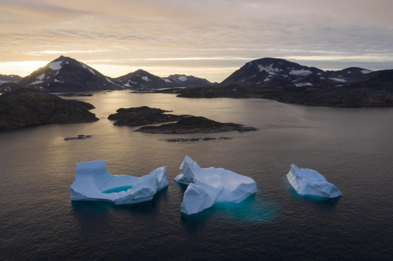 Critical conditions for the climate