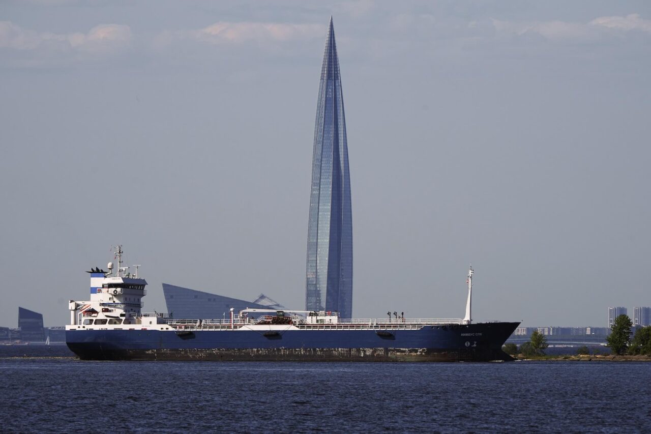 Ghost Ships Oil the Russian War Machine
